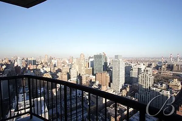 Sold by Bellmarc Realty | media 7
