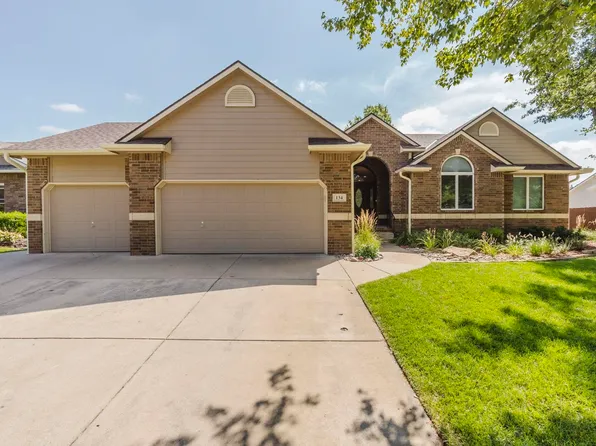 134 N Emporia Ave, Valley Center, KS 67147