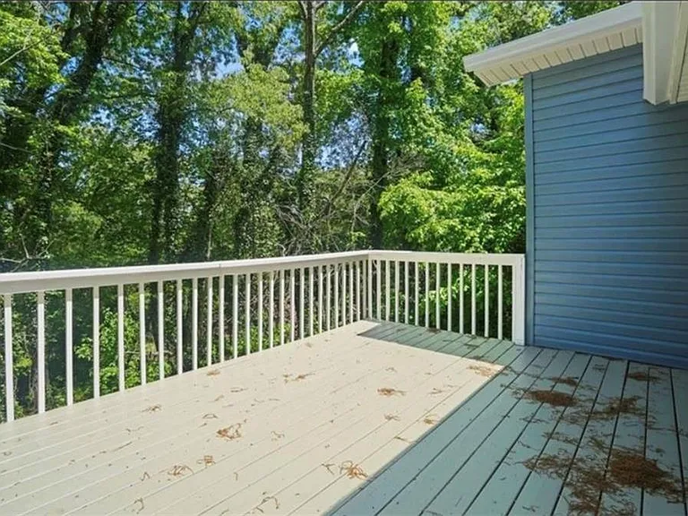 703 Navaho Ct — Photo 17