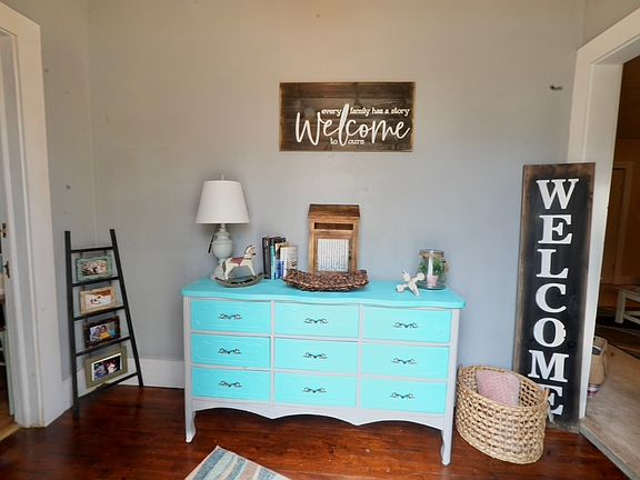 2nd image of 308 Combs St