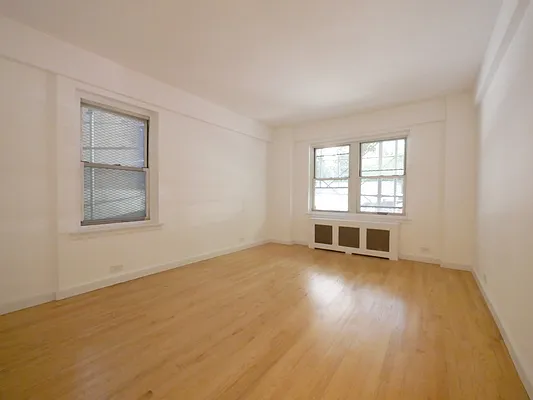 Rented by Rachel Realty | media 7