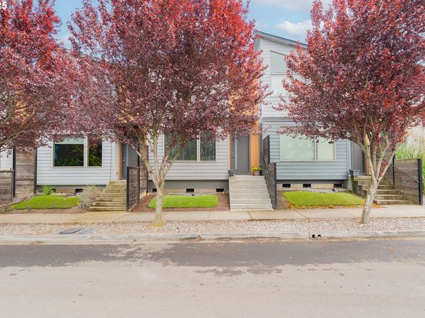 122 N 43rd Pl, Ridgefield, WA 98642