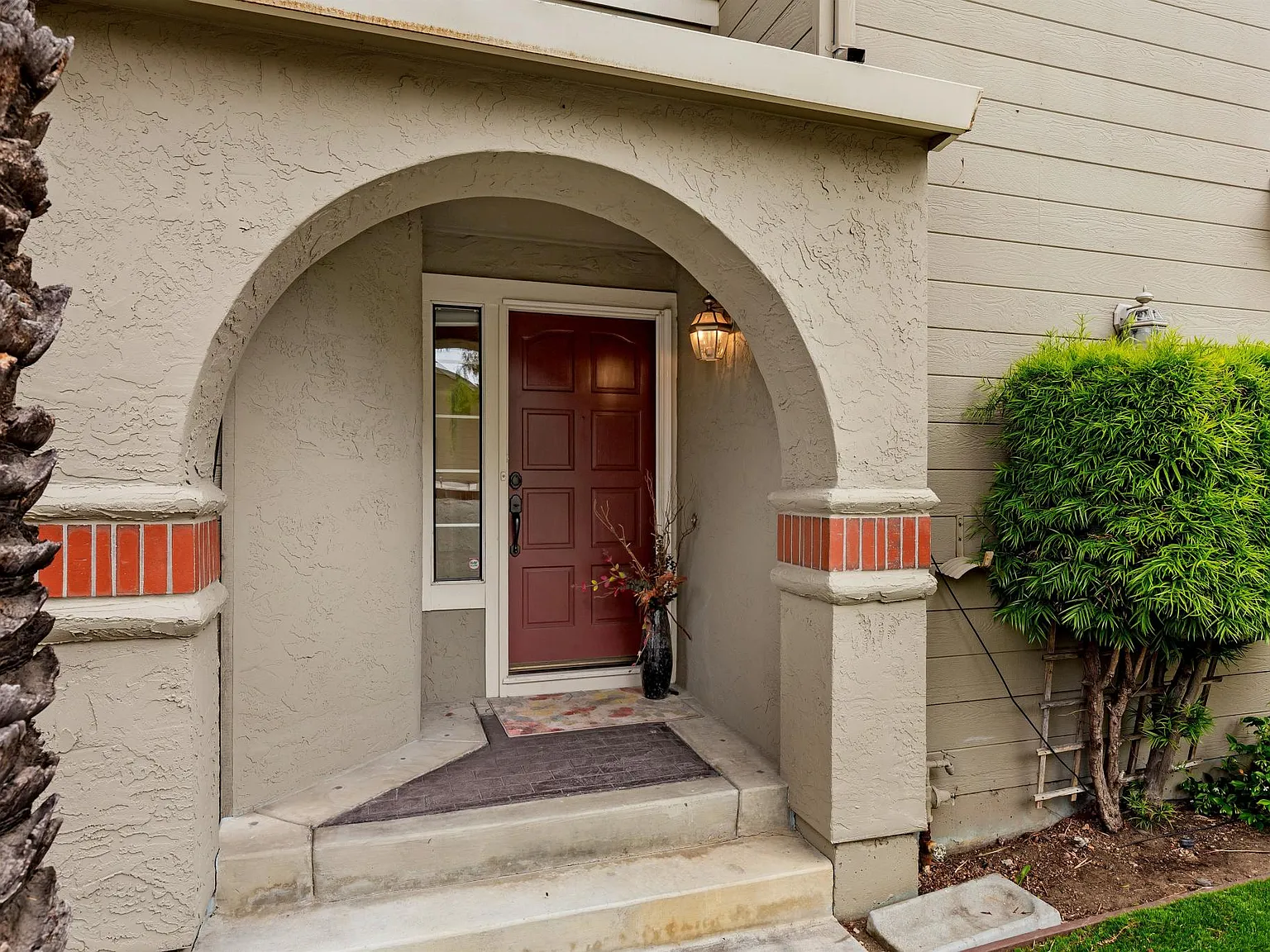 3 bed, 2.5 bath, 2106 sqft, $5,250 — Photo 3