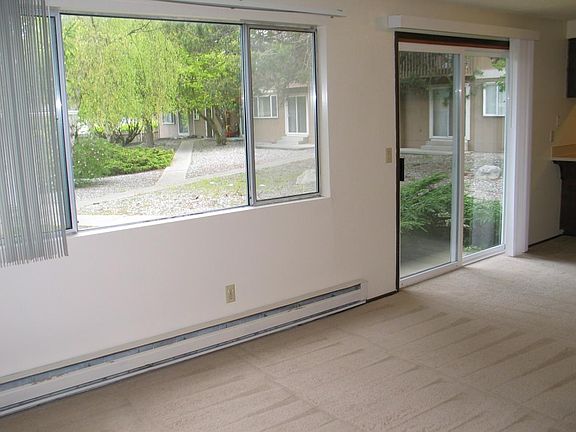 5th image of 101 SE Ely St APT A101