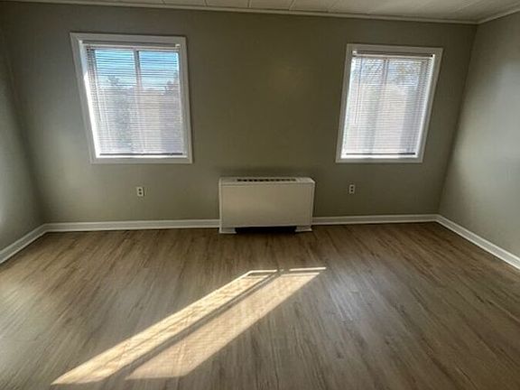 3rd image of 1606 Alexandria Dr APT 8