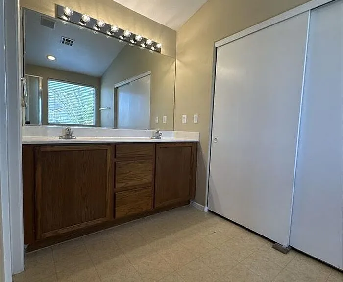 8465 Adams Valley St — Photo 17