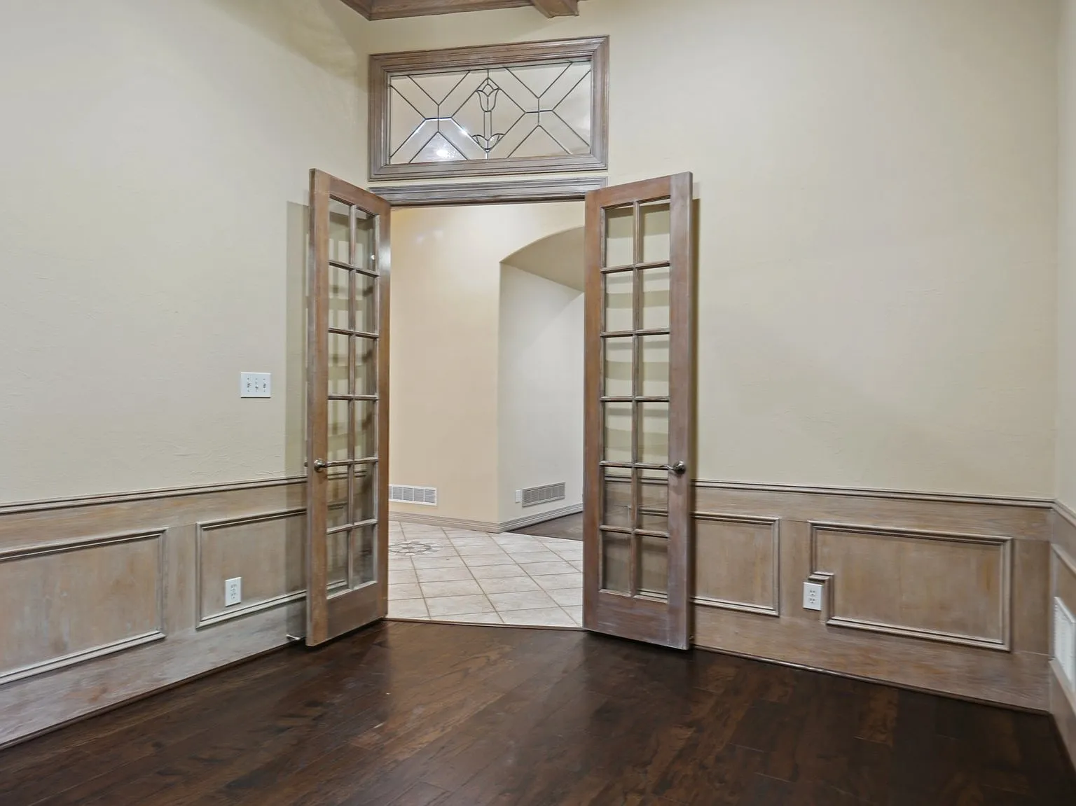 104 Stonehaven Ct — Photo 3