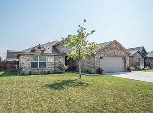 605 N 6th St, Wolfforth, TX 79382