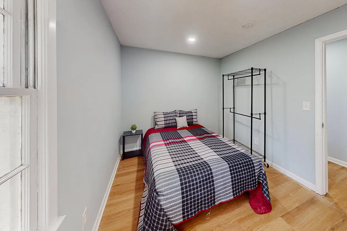 Building Photo - Wilburn Dr SW