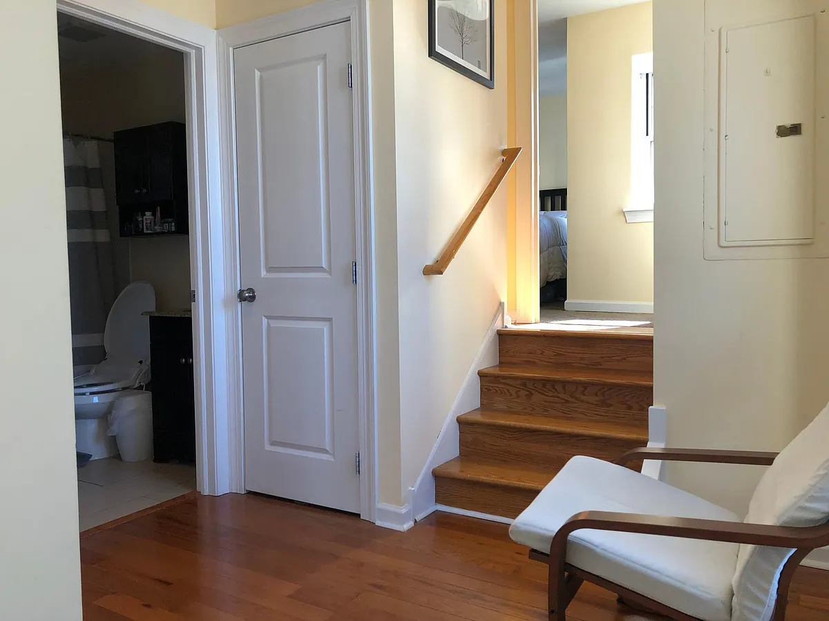 Landing to BDR - 135 S 23rd St #5A