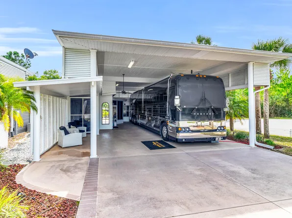 216 Coach Club Dr, Titusville, FL 32780