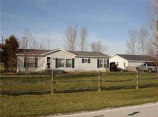 10215 W Cullman Rd, Oak Harbor, OH 43449