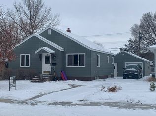 304 4th Ave SW, Sidney, MT 59270