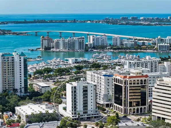 300 S Pineapple Ave #302, Sarasota, FL 34236