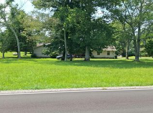 462 Telephone Tower Rd, Laceys Spring, AL 35754