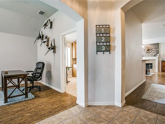 5th image of 6110 Lakecrest Dr