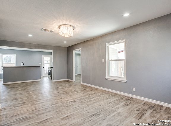 2nd image of 2430 Clara Ln