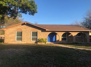 109 Alamo St, Waxahachie, TX 75165