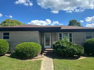 2433 E Little Bear Rd, Connersville, IN 47331