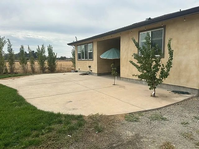 2 bed, 1200 sqft, $2,750 — Photo 2