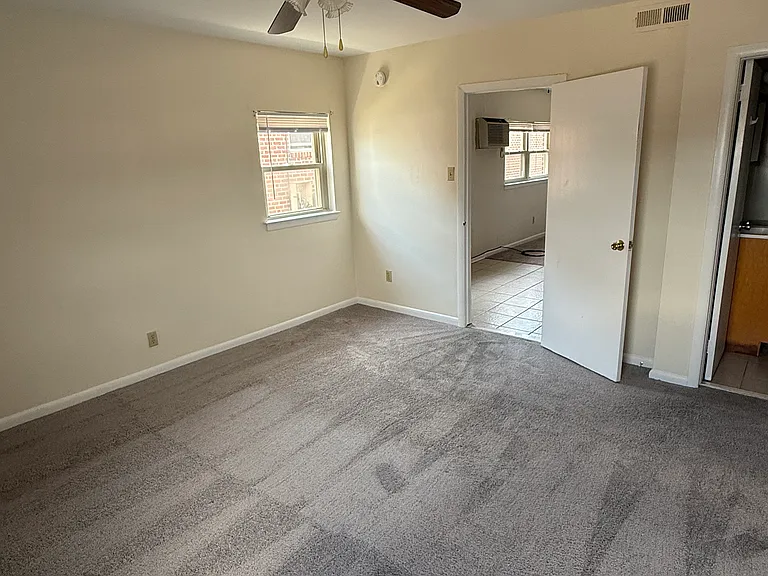 1720 Cottman Ave #19 — Photo 2