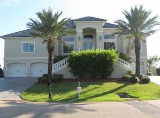15621 Rue Dauphin, Biloxi, MS 39532