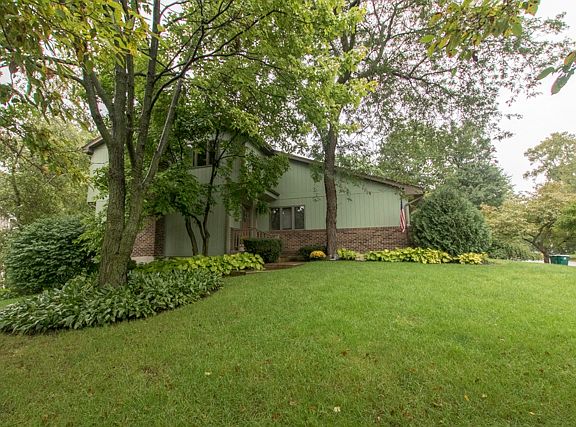 2nd image of 618 Viking Dr #622