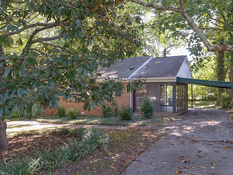 608 Candlewood Dr — Photo 9