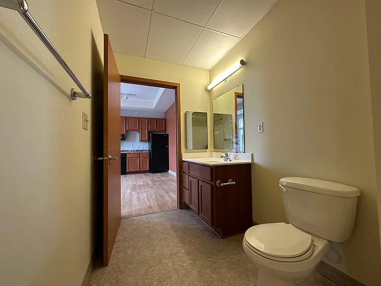 Abbott Apartments — Photo 37