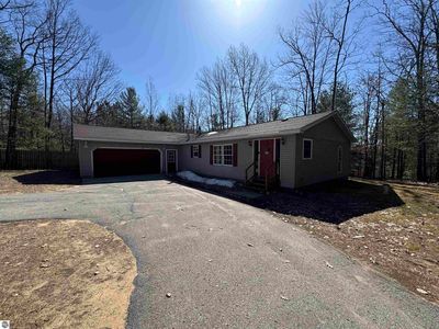 510 Shelly B Ln, Traverse City, MI, 49696