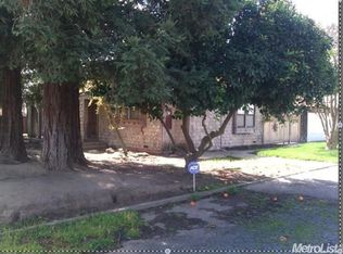 15745 N Locust Tree Rd, Lodi, CA 95240