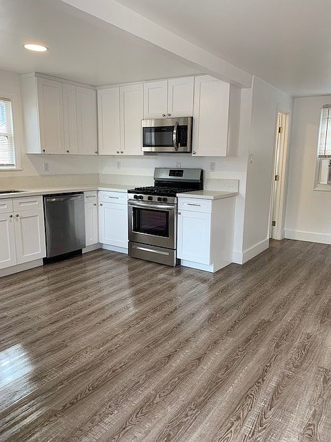 1st image of 3737 E 5th St APT 17
