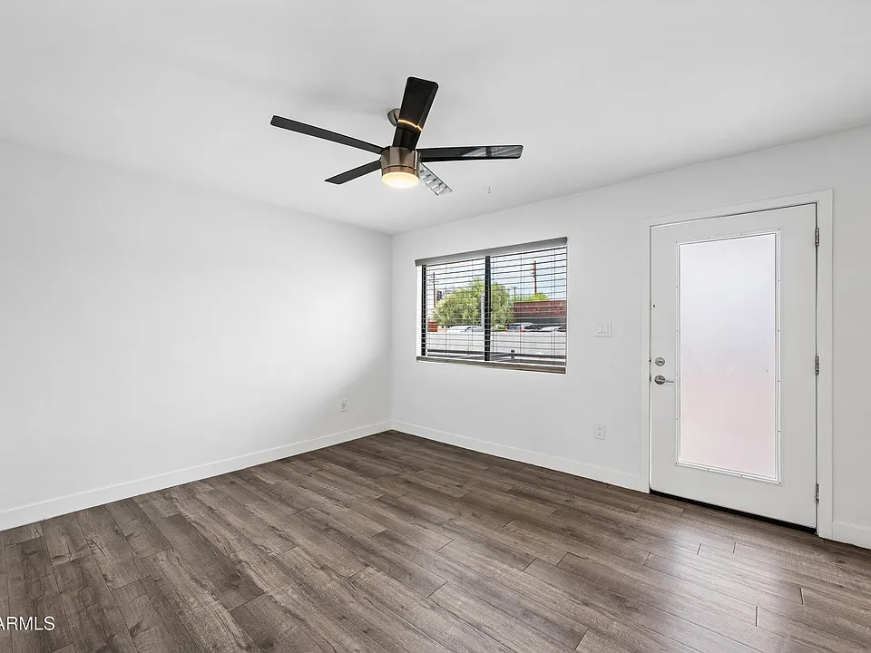 3131 E Fairmount Ave #3135