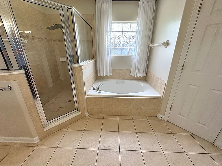 11288 Panther Creek Pkwy — Photo 18