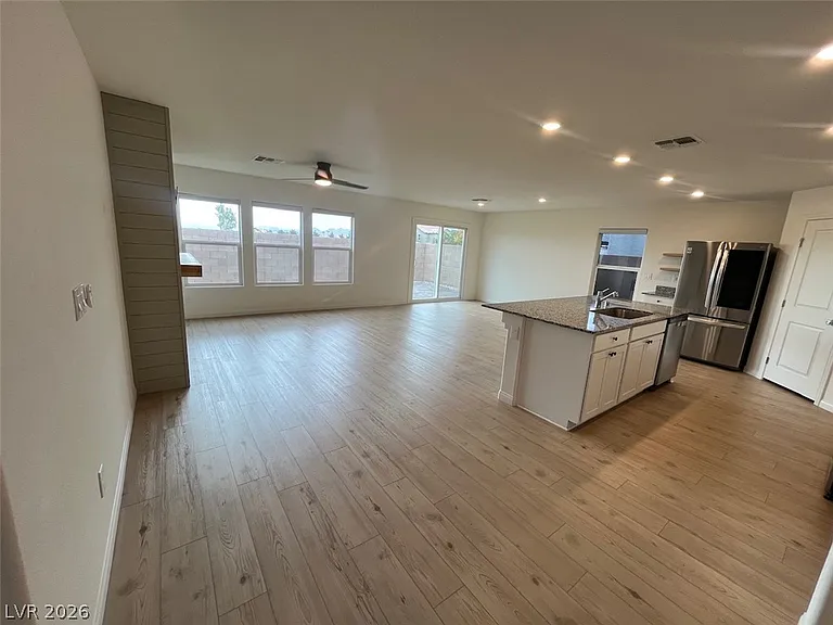 9532 Granville Bridge St — Photo 3