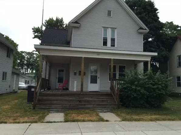 421 S Main St APT 2, Mount Pleasant, MI 48858