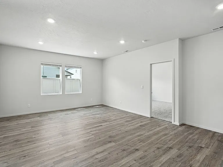 3742 S Keller Ln — Photo 2