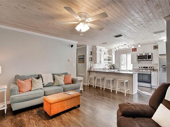 4th image of 9015 Pebble Creek Dr #9015