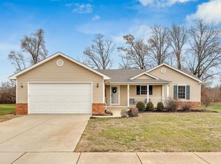 321 Forsythia St SE, Demotte, IN 46310