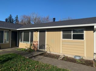 23320 NE Halsey St, Troutdale, OR 97060