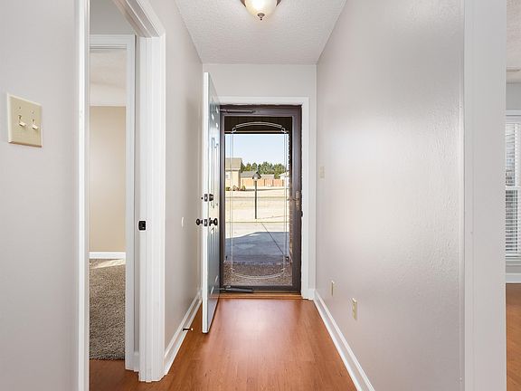 3rd image of 107 Kensington Dr
