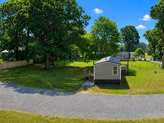 2nd image of 1414 Fina Ln