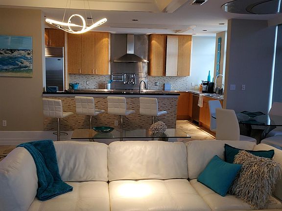3rd image of 501 Harbor Blvd #501