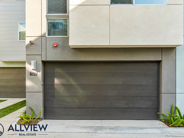 149 Mercer Way — Photo 39