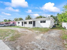 1061 NW 108th Ter