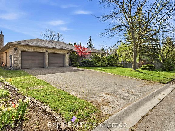 3rd image of 6 Thirlmere Rd
