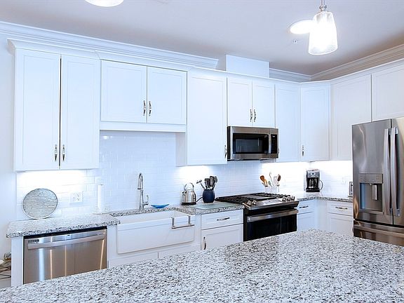 5th image of 57 Long Point Rd #208