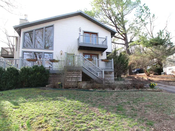 97 S Hartman Ave, Fayetteville, AR 72701