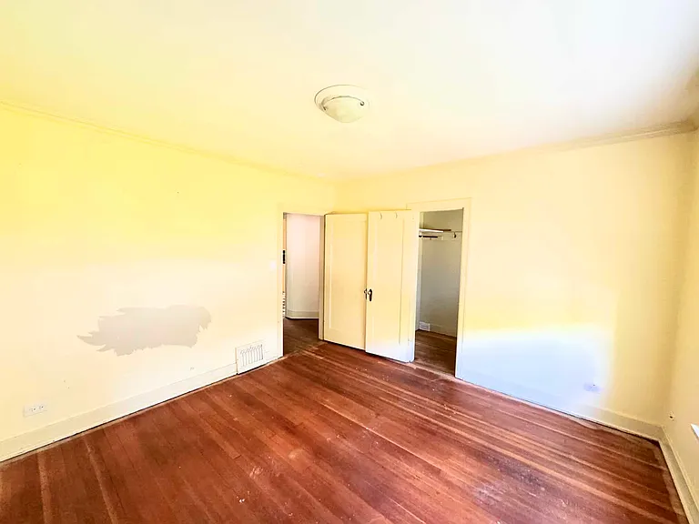 45687 Spadina Ave — Photo 10