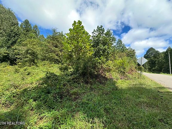 4th image of Hubbard Springs Rd